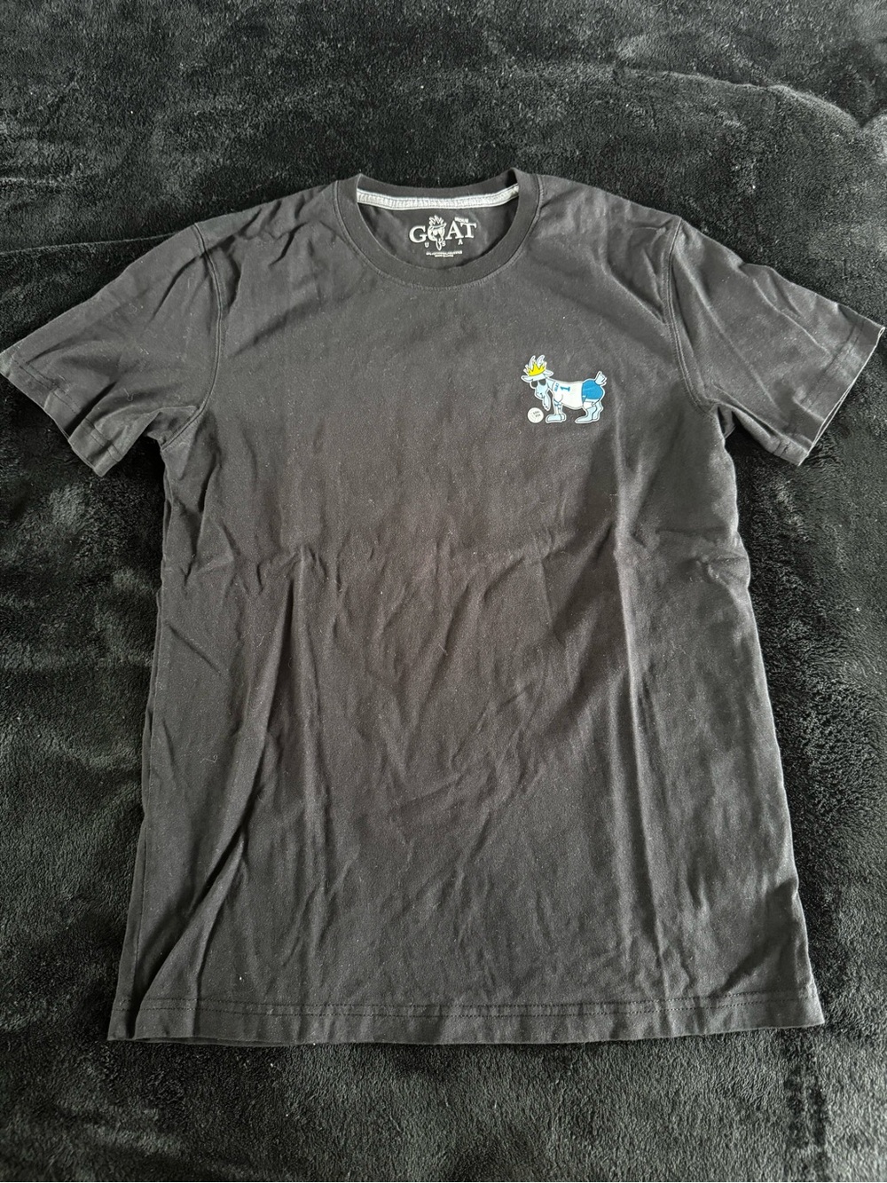 GOAT Black Short-Sleeve Graphic Tee - Small Chest Motif
